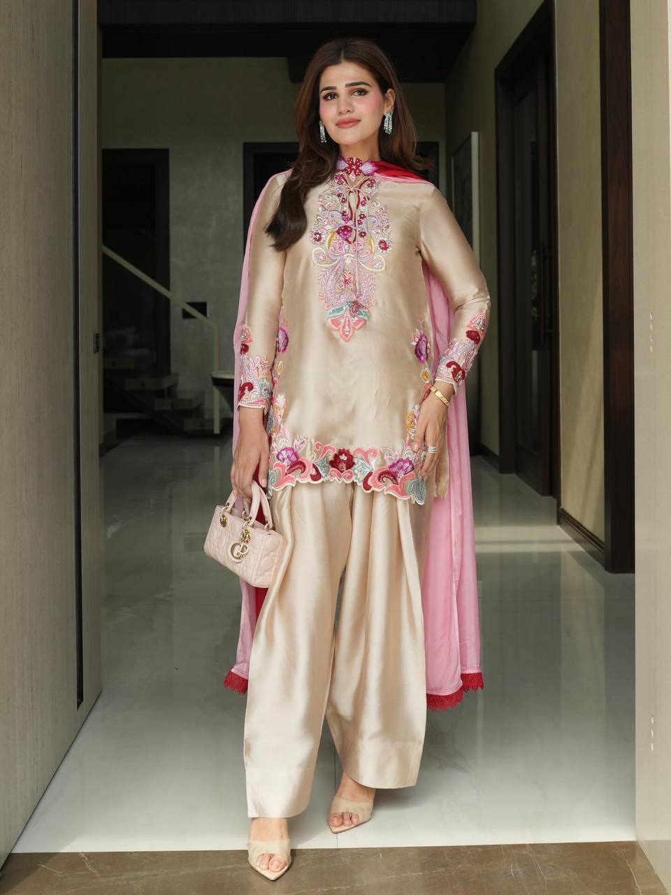 Elegant Ensemble for the Modern Woman