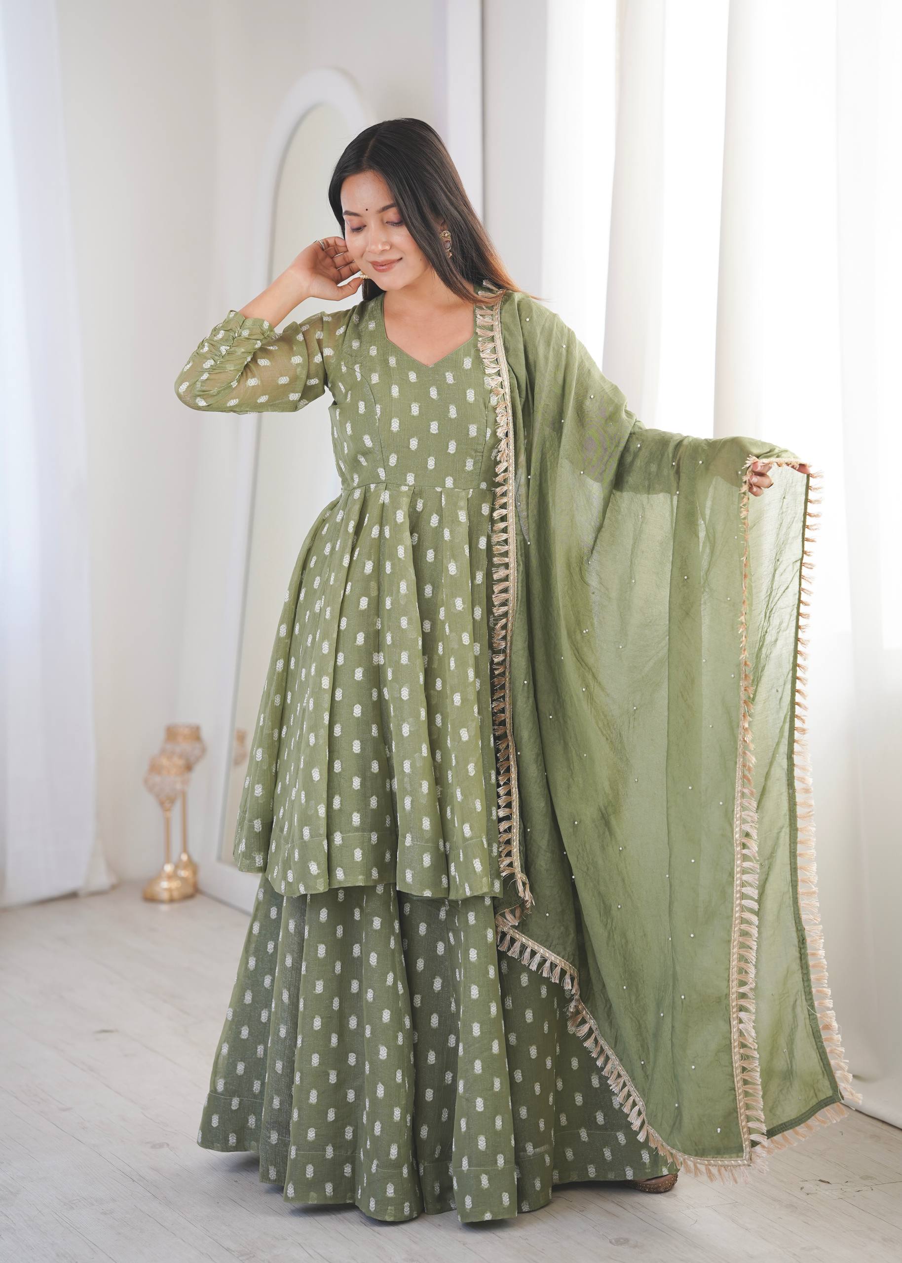 Graceful Suit Ensembles for Special Moments