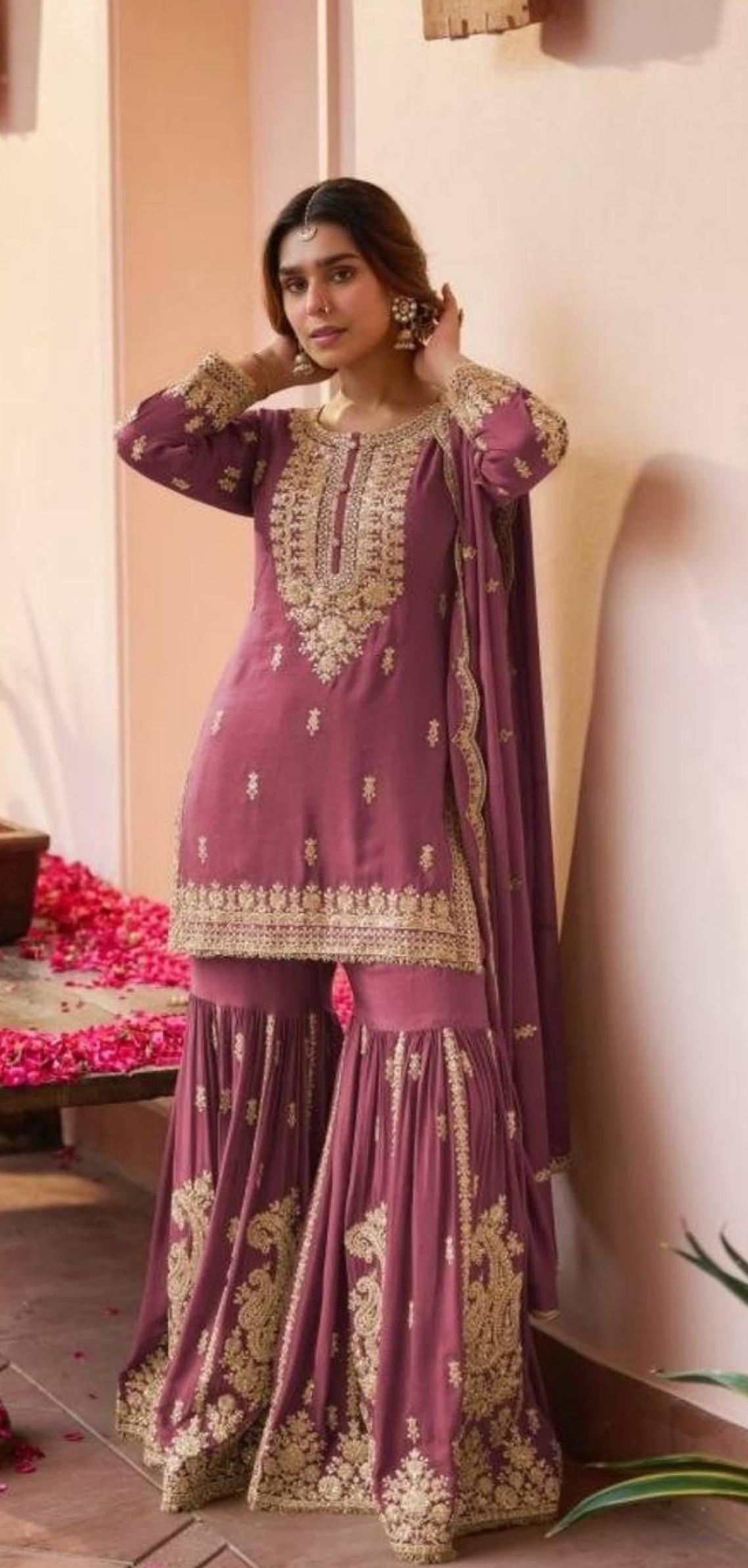 Stylish Ensemble for the Empowered Professional