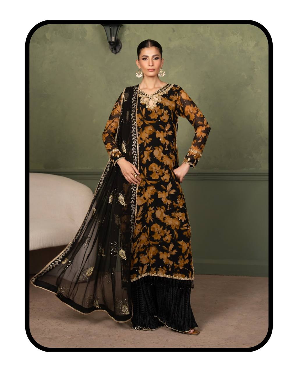 Glamorous Black and Gold Fashion Statement
