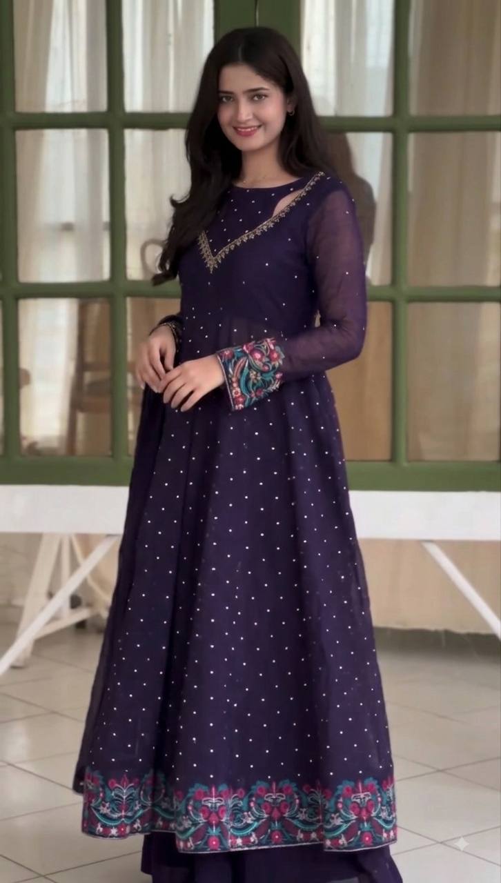 Exquisite Anarkali Suit for Traditional Elegance