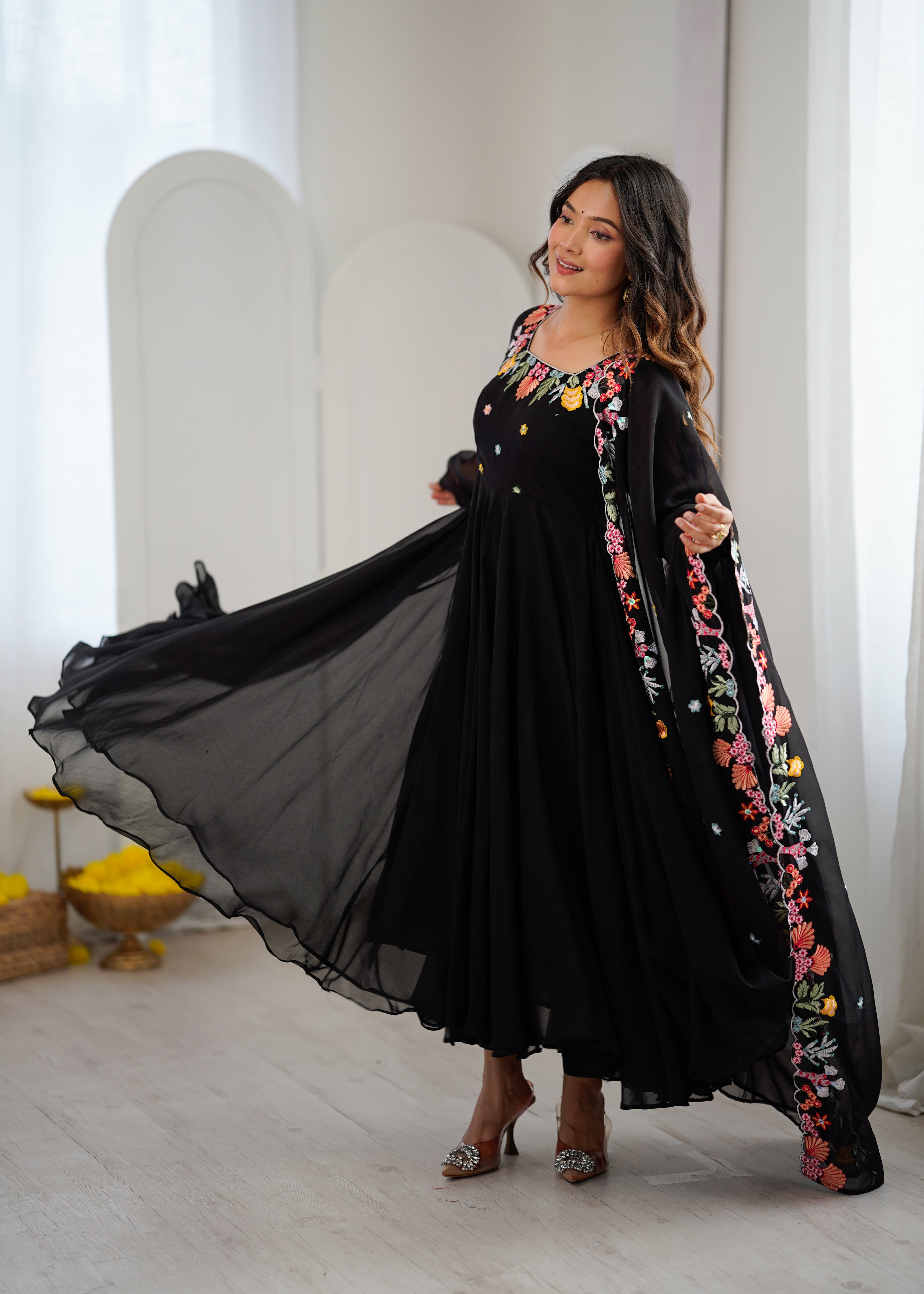 Chic Anarkali Suit with Intricate Detailing