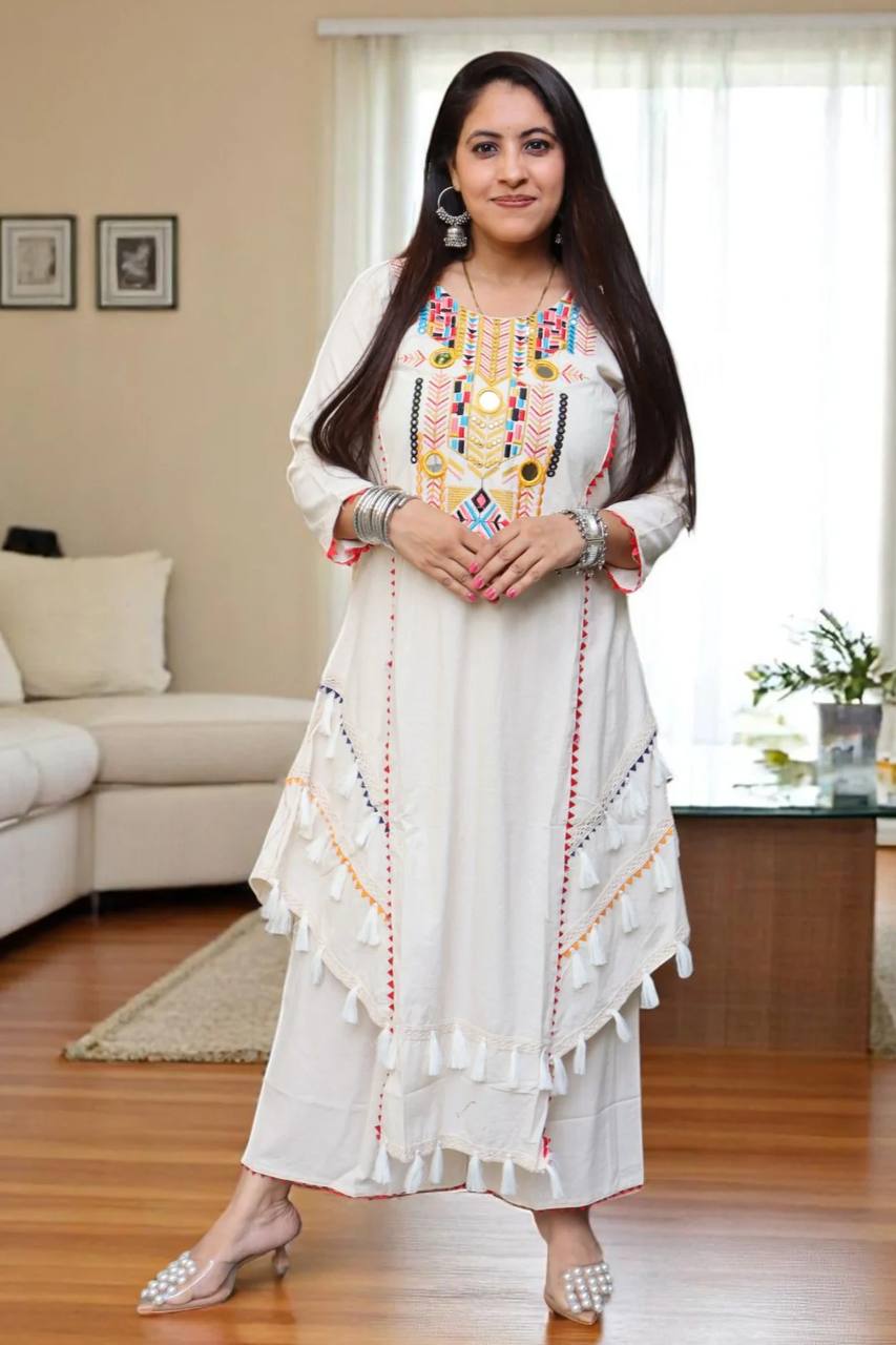 Elegant Ethnic Ensemble for Every Occasion