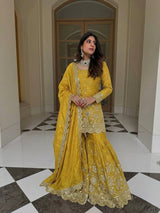 Graceful Charm of Traditional Indian Fashion