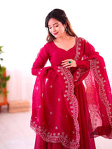 Chic and Stylish Traditional Dress Collection
