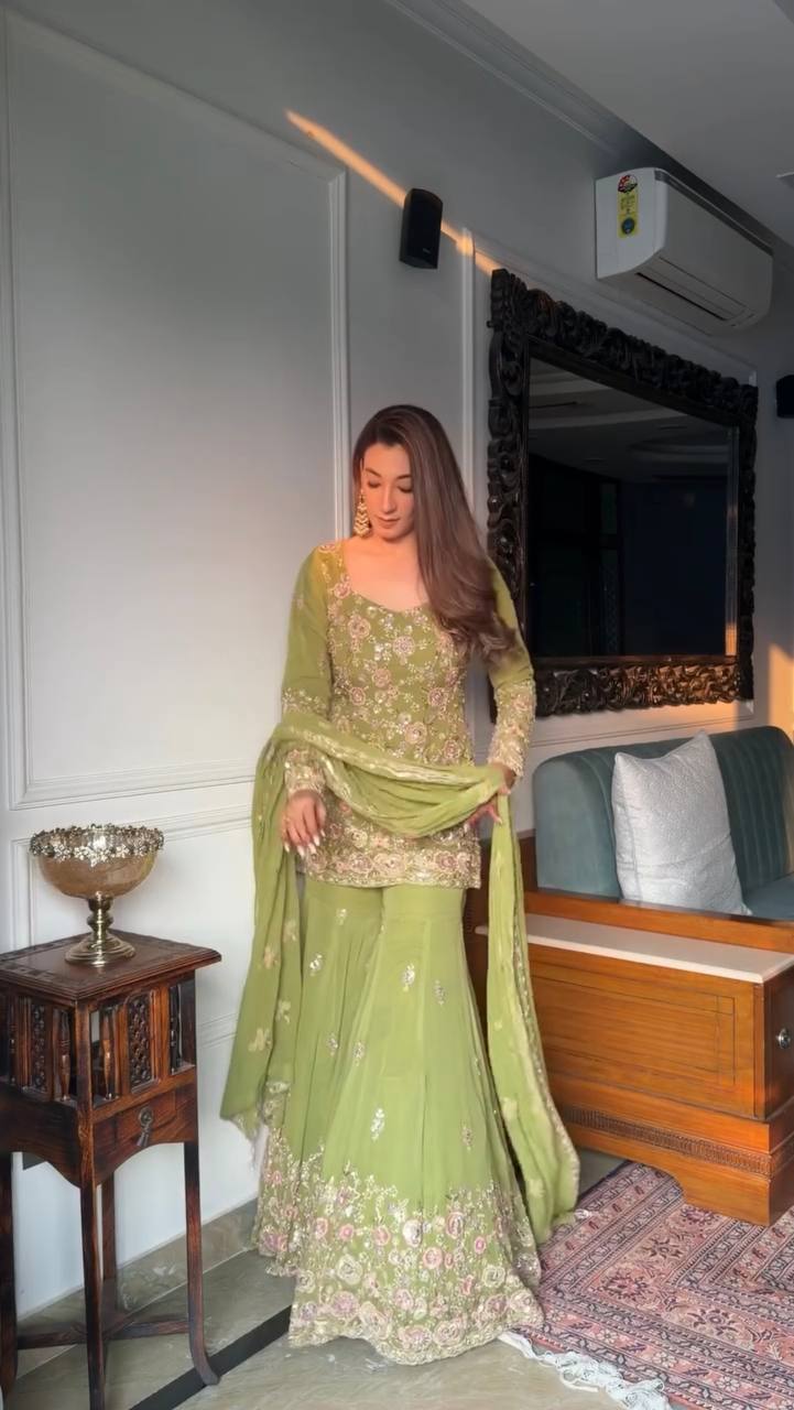 Graceful Green: Celebrate Your Style