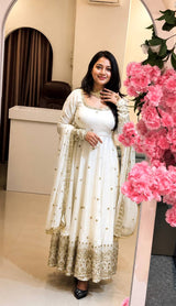 Graceful Indian Garments for Festive Events