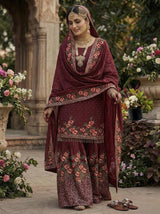 Stylish Pakistani Outfits for Festive Gatherings
