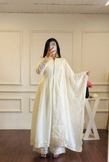 Elegant Indian Attire for Special Occasions