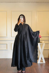 Elegant Indian Attire for Special Occasions