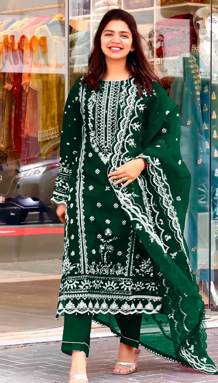 Launching New Designer Party Wear Look Organza Pure Pakistani Suit , Pant and Dupatta