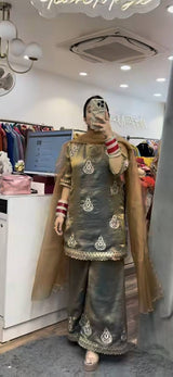 Chic and Stylish Ethnic Ensemble Awaits