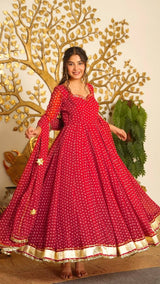 Elegant Polka Dot Dress for Any Occasion