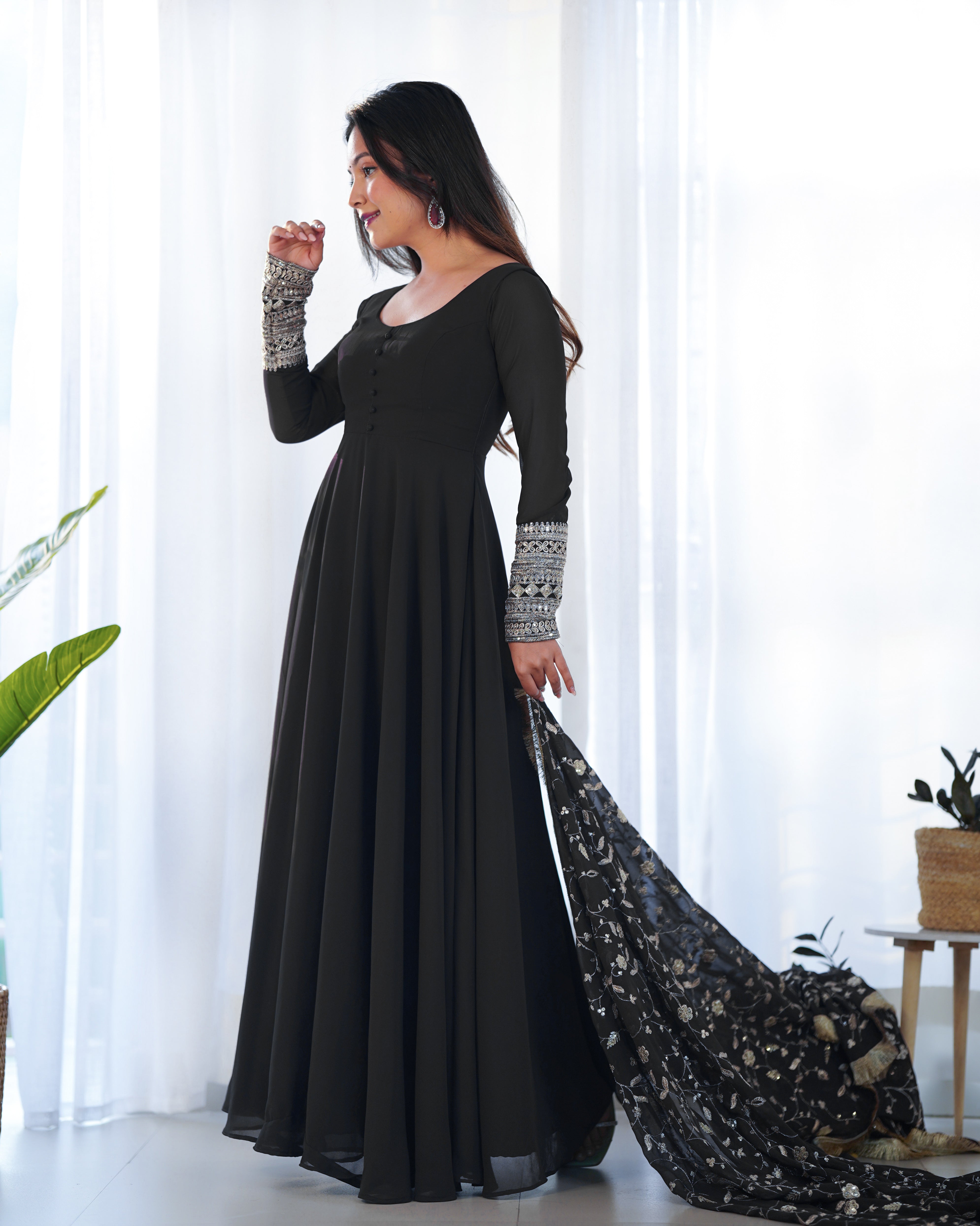 PRESENTING NEW GEORGETTE ANARKALI GOWN DUPPTA FULL SET WITH PENT READY TO WEAR