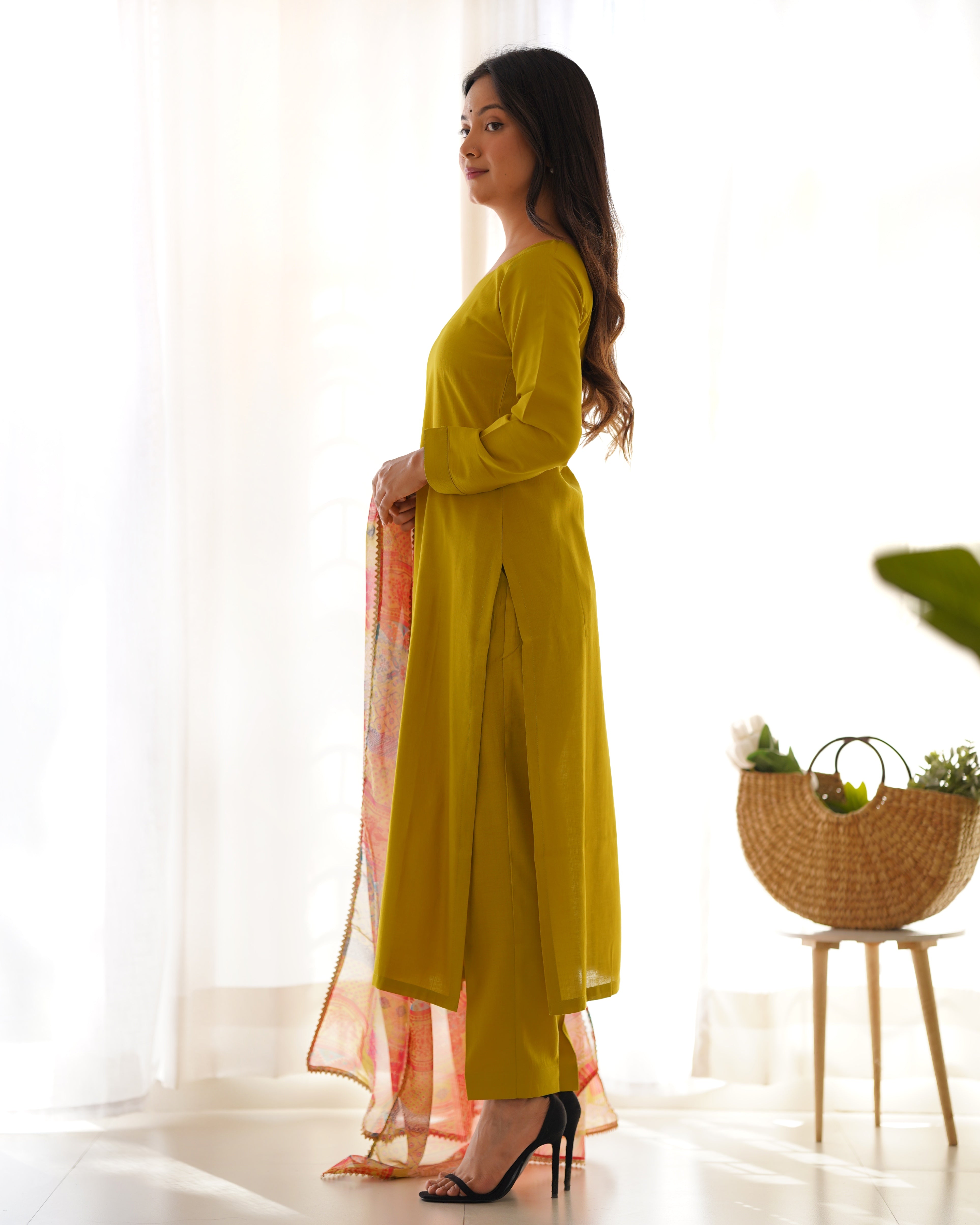 PRESENTING NEW SUMMER WEAR AND OFFICE WEAR PURE SOFT HEAVY VISCOSE STRAIGHT FIT KURTA WITH DUPPTA SET,PENT READY TO WEAR